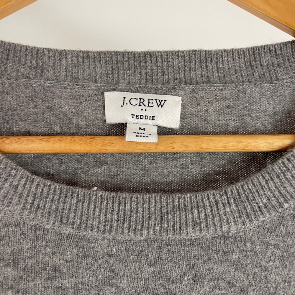 J. Crew Classic Teddie Gray Crewneck Sweater Size M - Picture 2 of 6